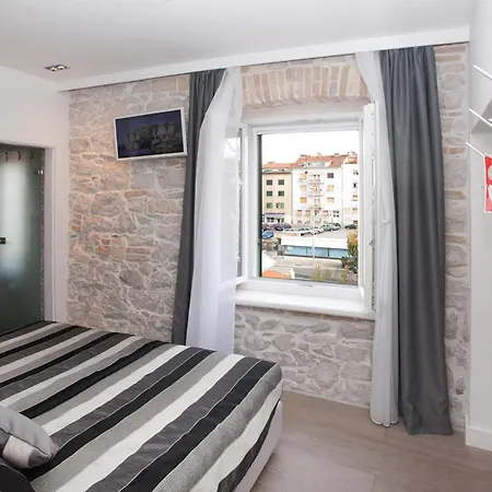 Authentic Luxury Konukevi 4*