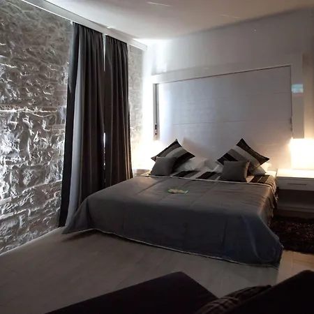 Authentic Luxury Спліт