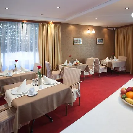 Authentic Luxury Спліт