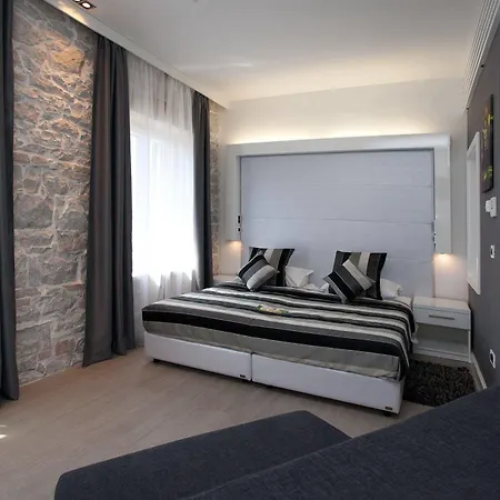 Authentic Luxury Pensjonat 4*