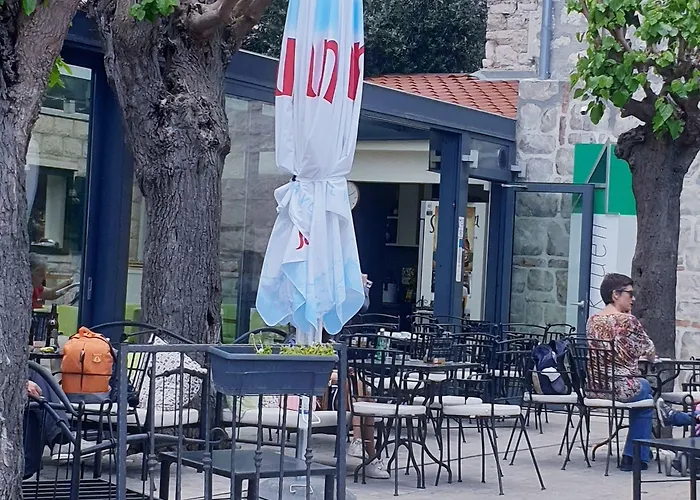 Authentic Luxury 4* Split