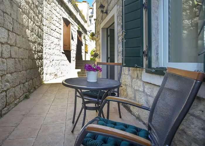 Authentic Luxury Split