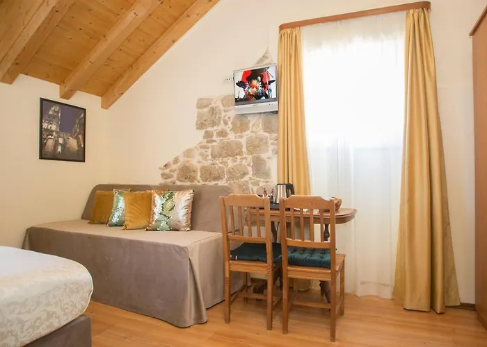 Pensjonat Authentic Luxury 4*